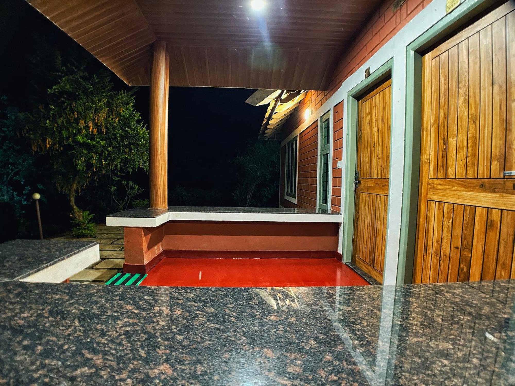 Mahout Resort Wayanad - An Experiential Jungle Stay With Waterfall กัลปัตตา ภายนอก รูปภาพ