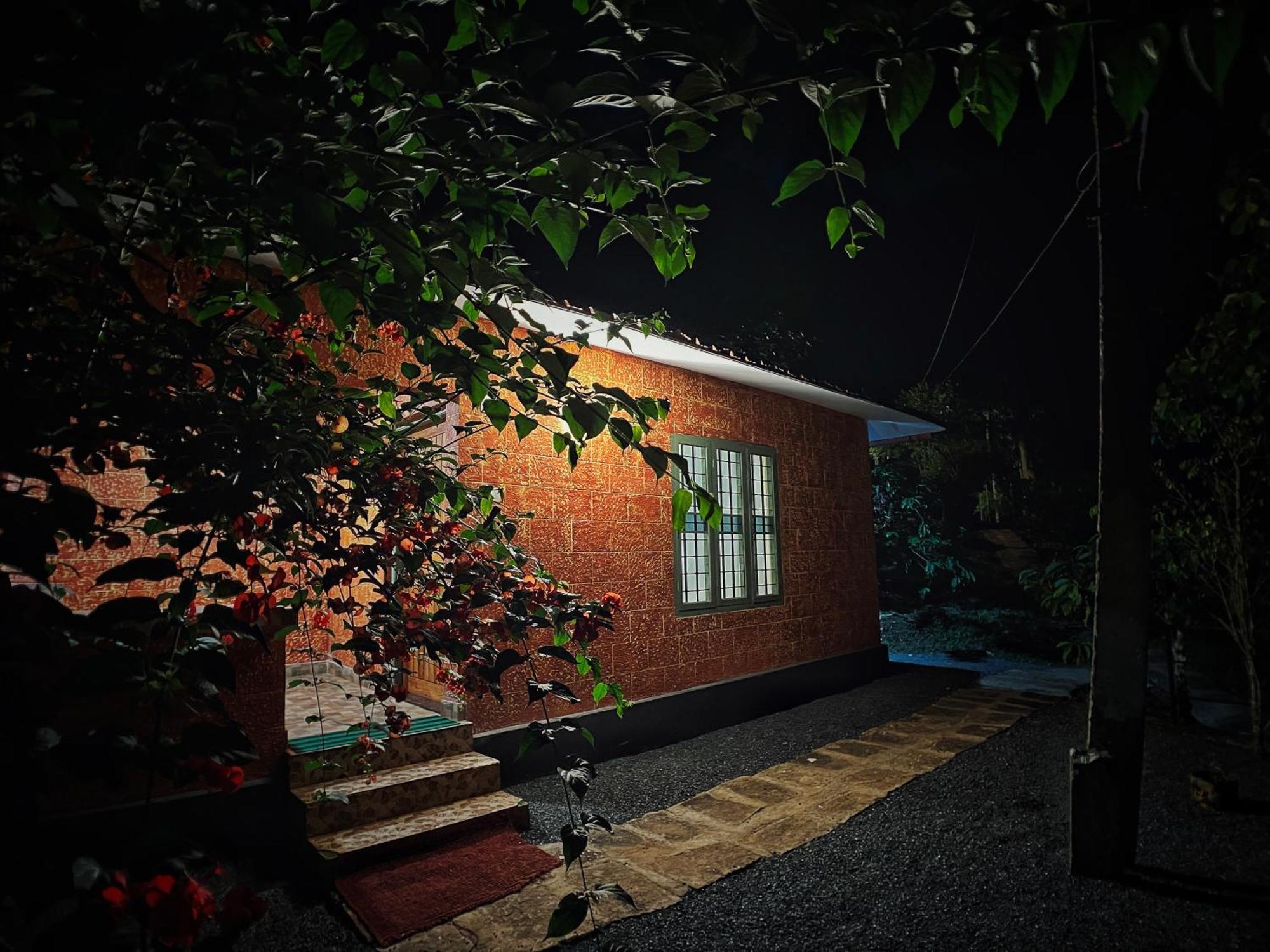 Mahout Resort Wayanad - An Experiential Jungle Stay With Waterfall กัลปัตตา ภายนอก รูปภาพ